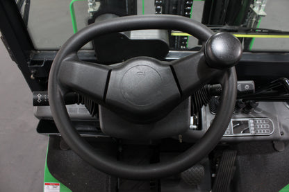 giraffe GBL25- Full Cab Lithium Electric Counterbalance Giraffe Green 115v/174Ah Lithium Powered Unit