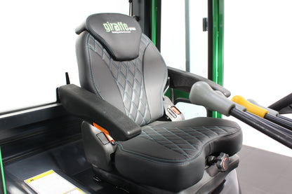 giraffe GBL30 Premium | Full Cab Lithium Electric Counterbalance | 4-Wheel Forklift