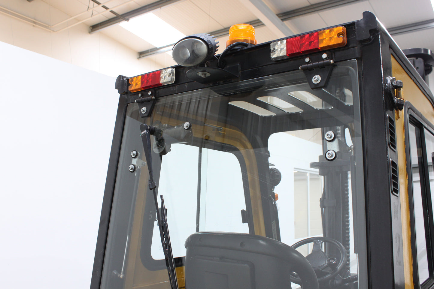 EP CPCD25T8 – Full Cab