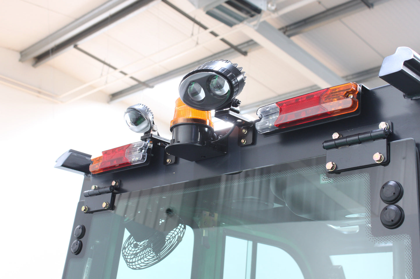 giraffe FD40 Premium| Full Cab Diesel Counterbalance | 4-Wheel Forklift