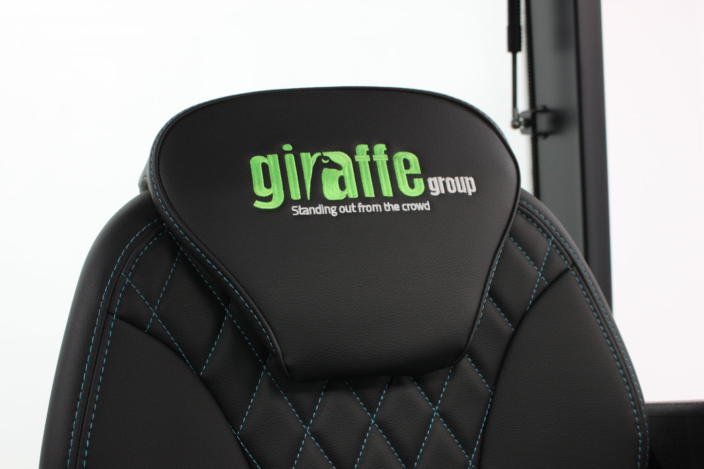 giraffe FD25 Premium| Half Cab Diesel Counterbalance | 4-Wheel Forklift