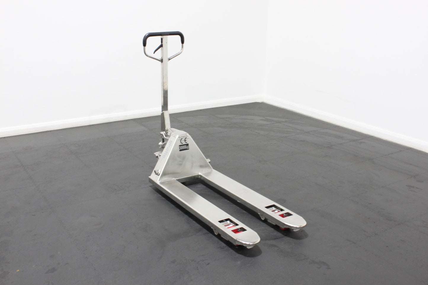 giraffe 3T Stainless Steel Euro Spec 550x1150mm Manual Pallet Truck | Heavy Duty, Low Profile