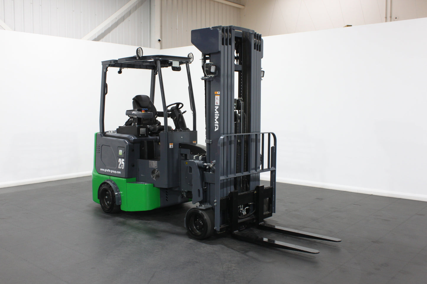 Mima mj25 2.5t articulated forklift | 4-stage mast, lithium, container-ready