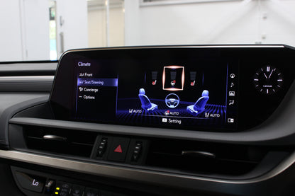 Lexus ES 300h 2.5 F-Sport 4dr CVT