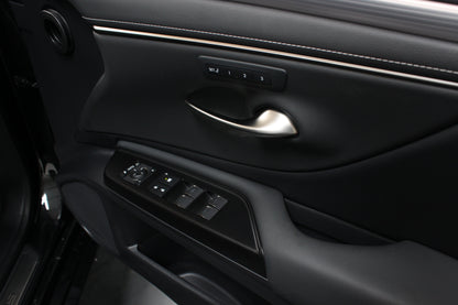 Lexus ES 300h 2.5 F-Sport 4dr CVT