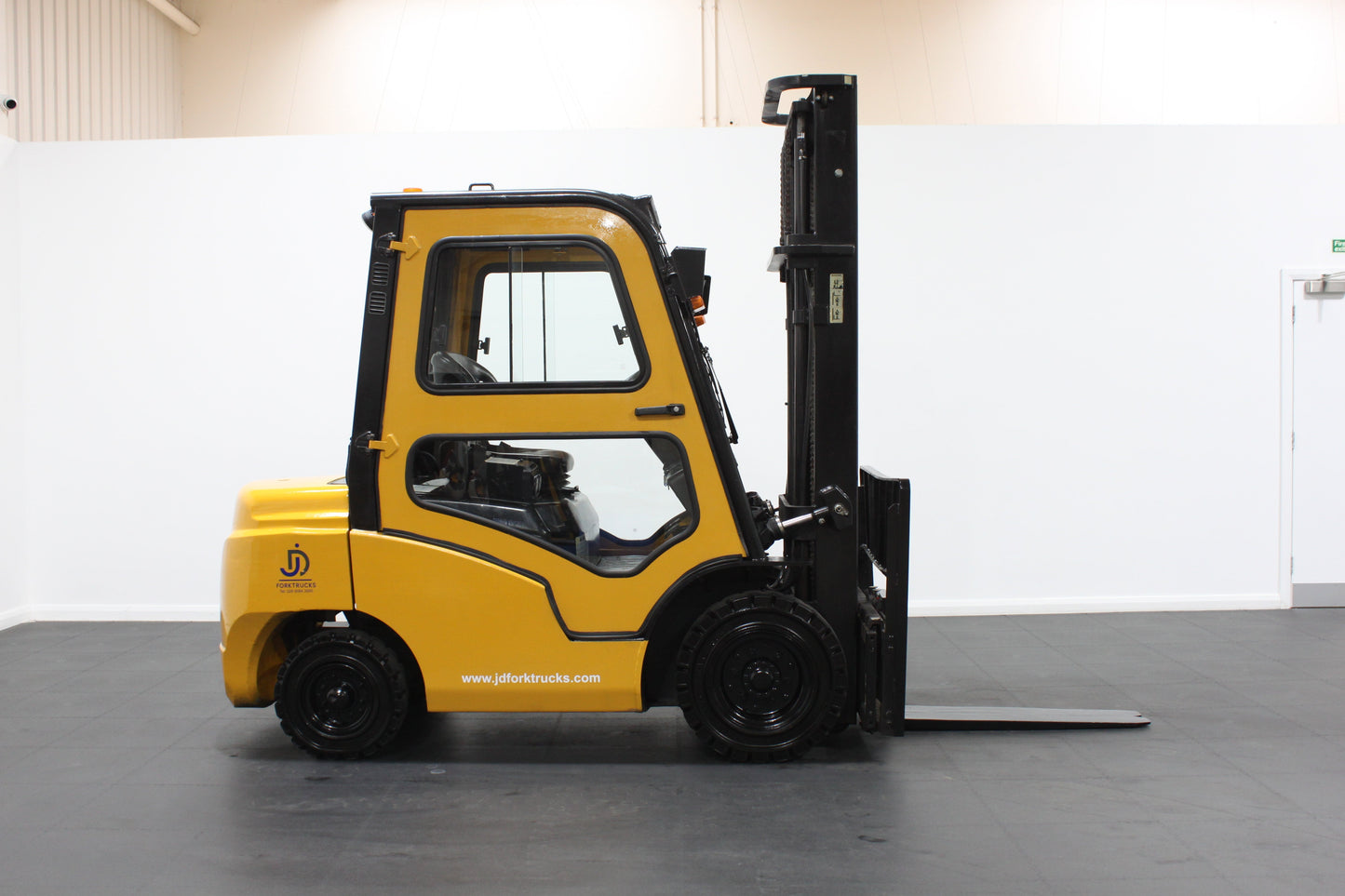 EP CPCD25T8 – Full Cab