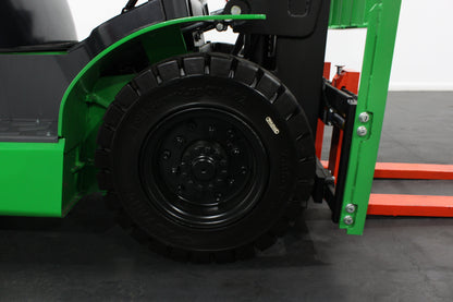 giraffe GBL25 2.5T Lithium Electric 4-Wheel Forklift | Fast Charging, Zero Emissions