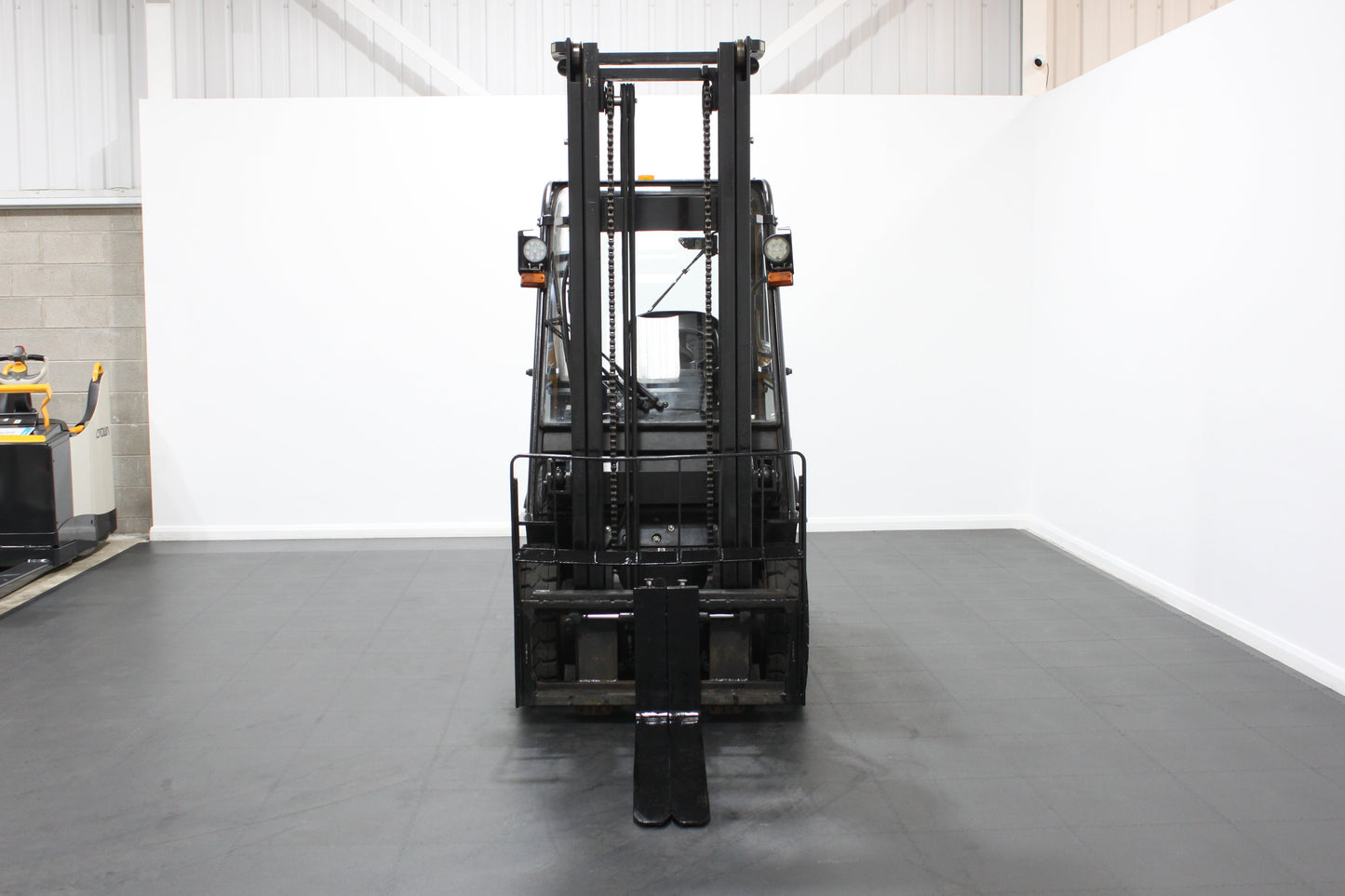 EP CPCD25T8 – Full Cab