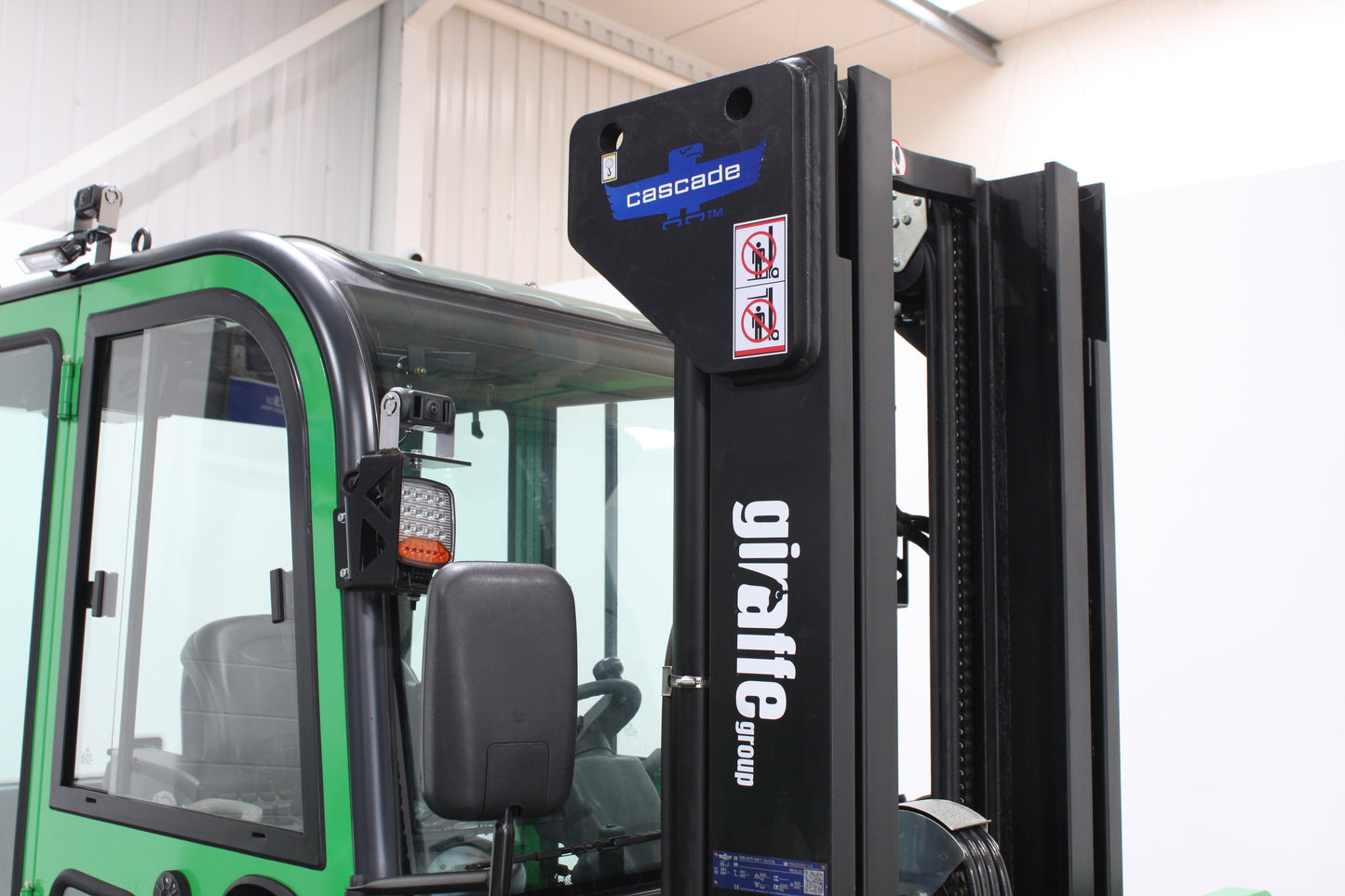 giraffe GBL30 Premium Plus Advanced Pedestrian Safety Full Cab 3.0T | Full Cab Diesel Counterbalance | 4-Wheel Forklift