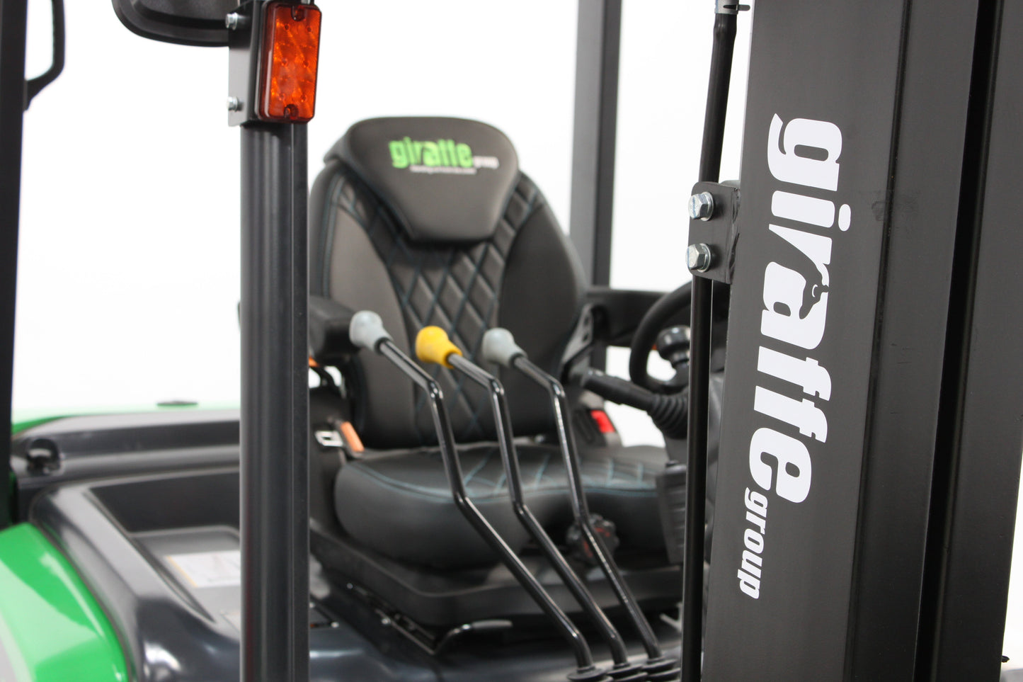 giraffe GBL25 2.5T Lithium Electric 4-Wheel Forklift | Fast Charging, Zero Emissions