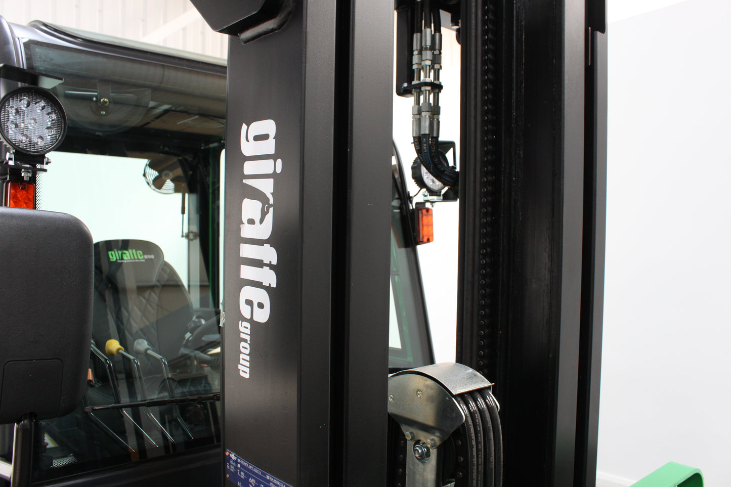 giraffe GBL25 Premium | Full Cab Lithium Electric Counterbalance | 4-Wheel Forklift
