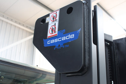 giraffe GBL25 Premium | Full Cab Lithium Electric Counterbalance | 4-Wheel Forklift