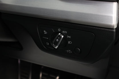 Audi Q5 45 TFSI Quattro S Line 5dr S Tronic [Tech Pro]
