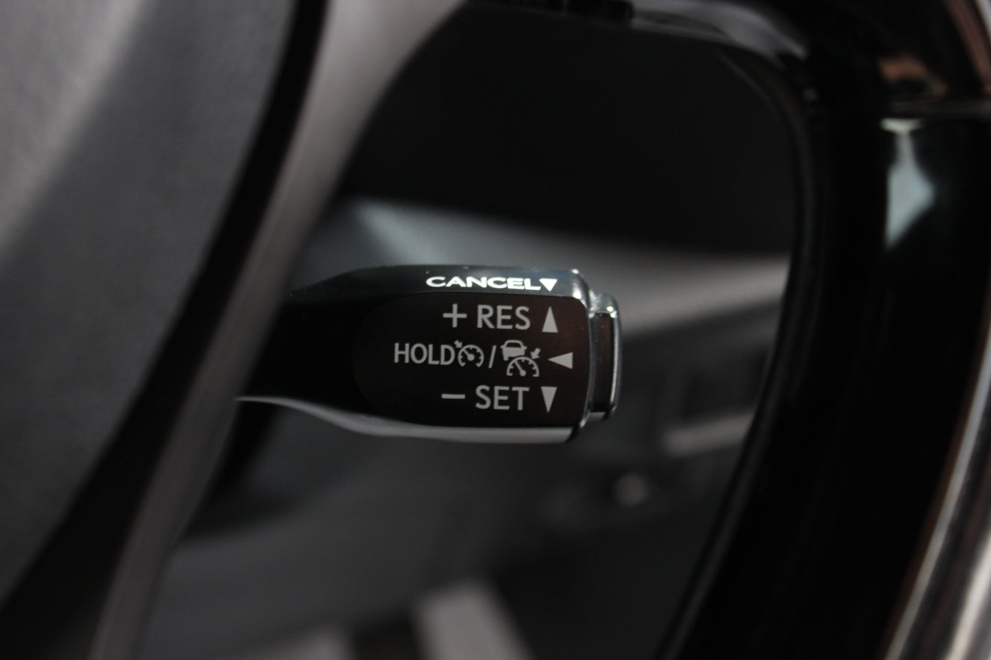Toyota C-HR 1.8 Hybrid Dynamic 5dr CVT