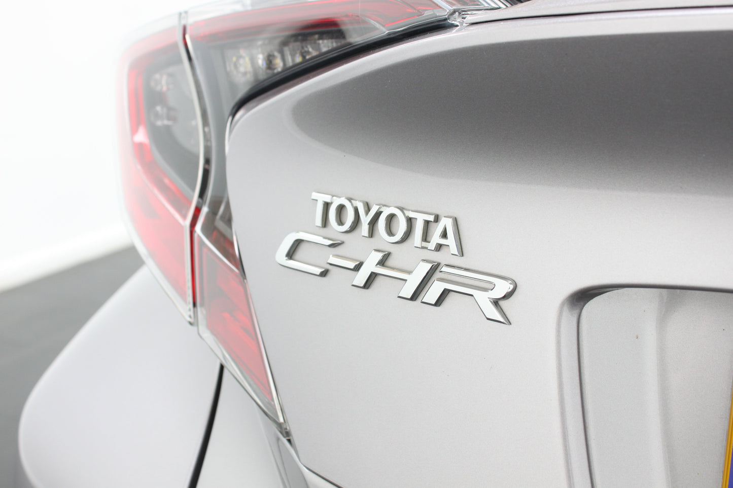 Toyota C-HR 1.8 Hybrid Dynamic 5dr CVT