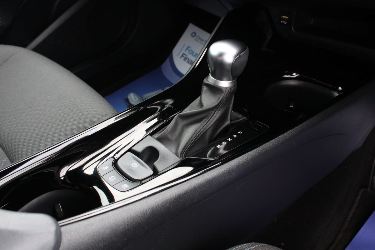 Toyota C-HR 1.8 Hybrid Design 5dr CVT
