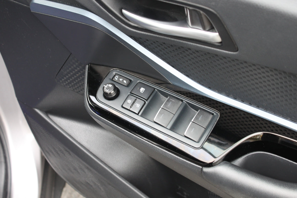 Toyota C-HR 1.8 Hybrid Design 5dr CVT