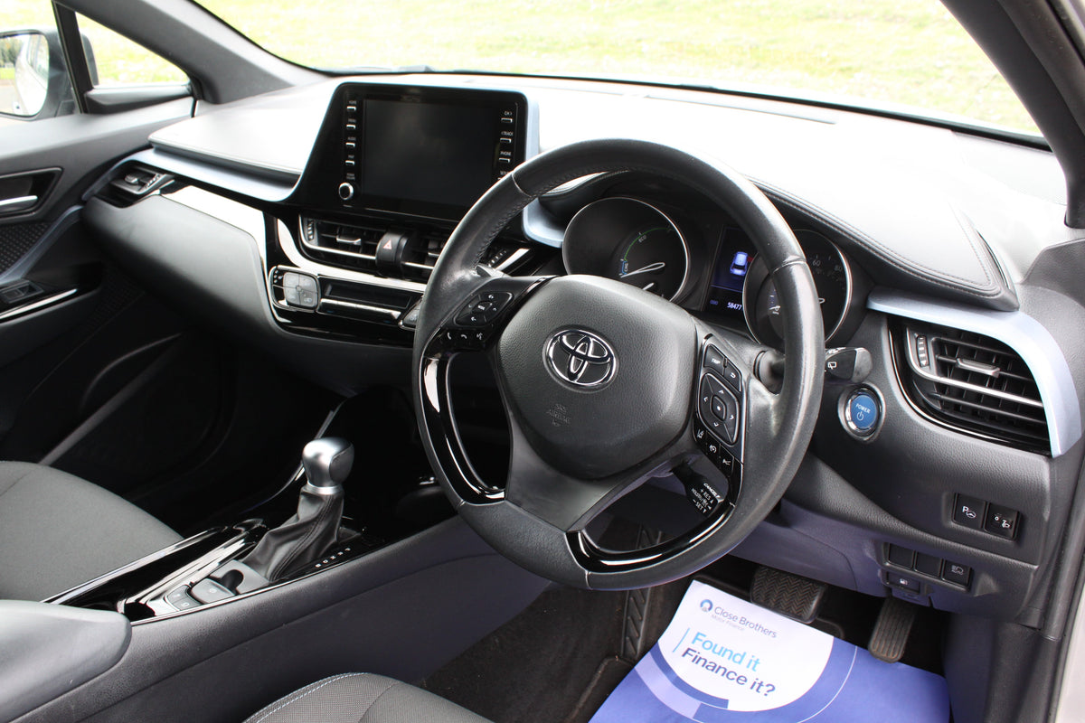 Toyota C-HR 1.8 Hybrid Design 5dr CVT