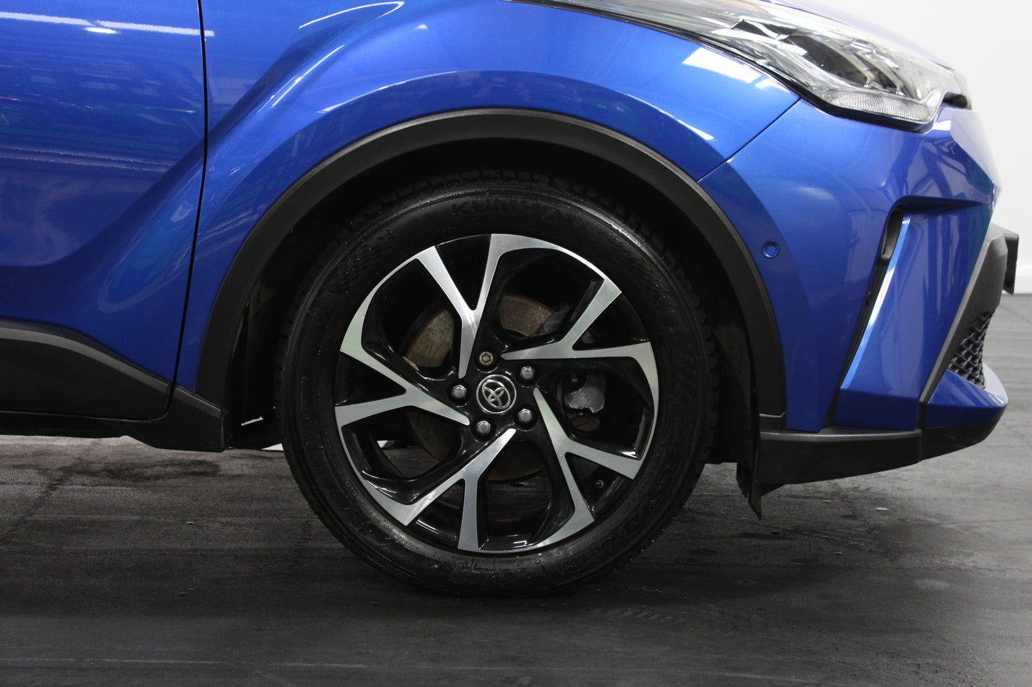 Toyota C-HR 1.8 Hybrid Design 5dr CVT
