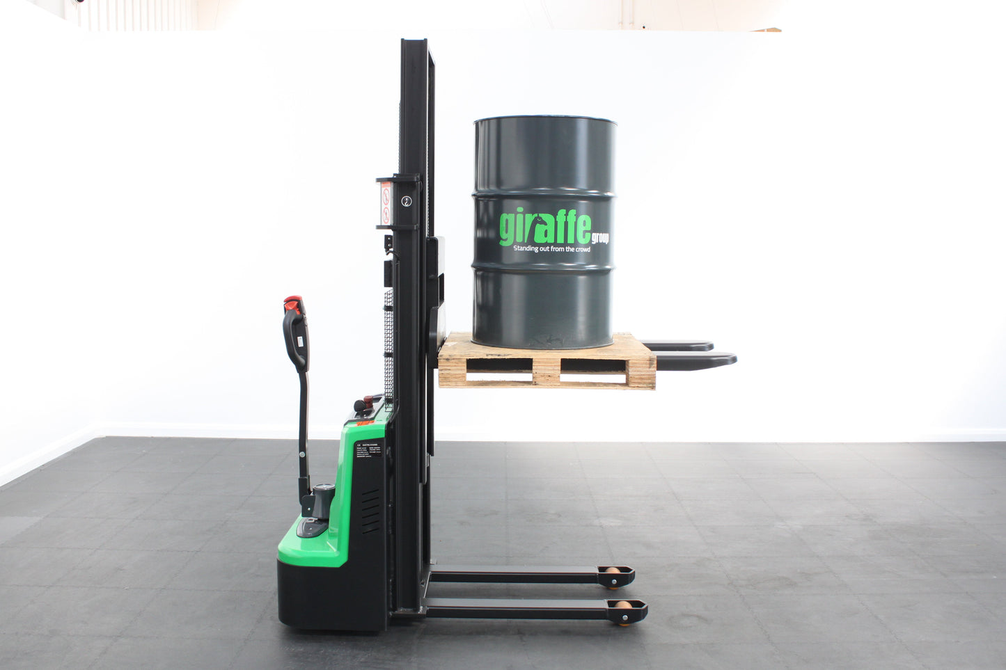 giraffe GES15M-25 Electric Pallet Stacker – 1,500kg Capacity | Lithium-Ion Electric