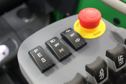 giraffe FD30 Premium Plus Adv Safety  | Full Cab Diesel Counterbalance  | 4-Wheel Forklift