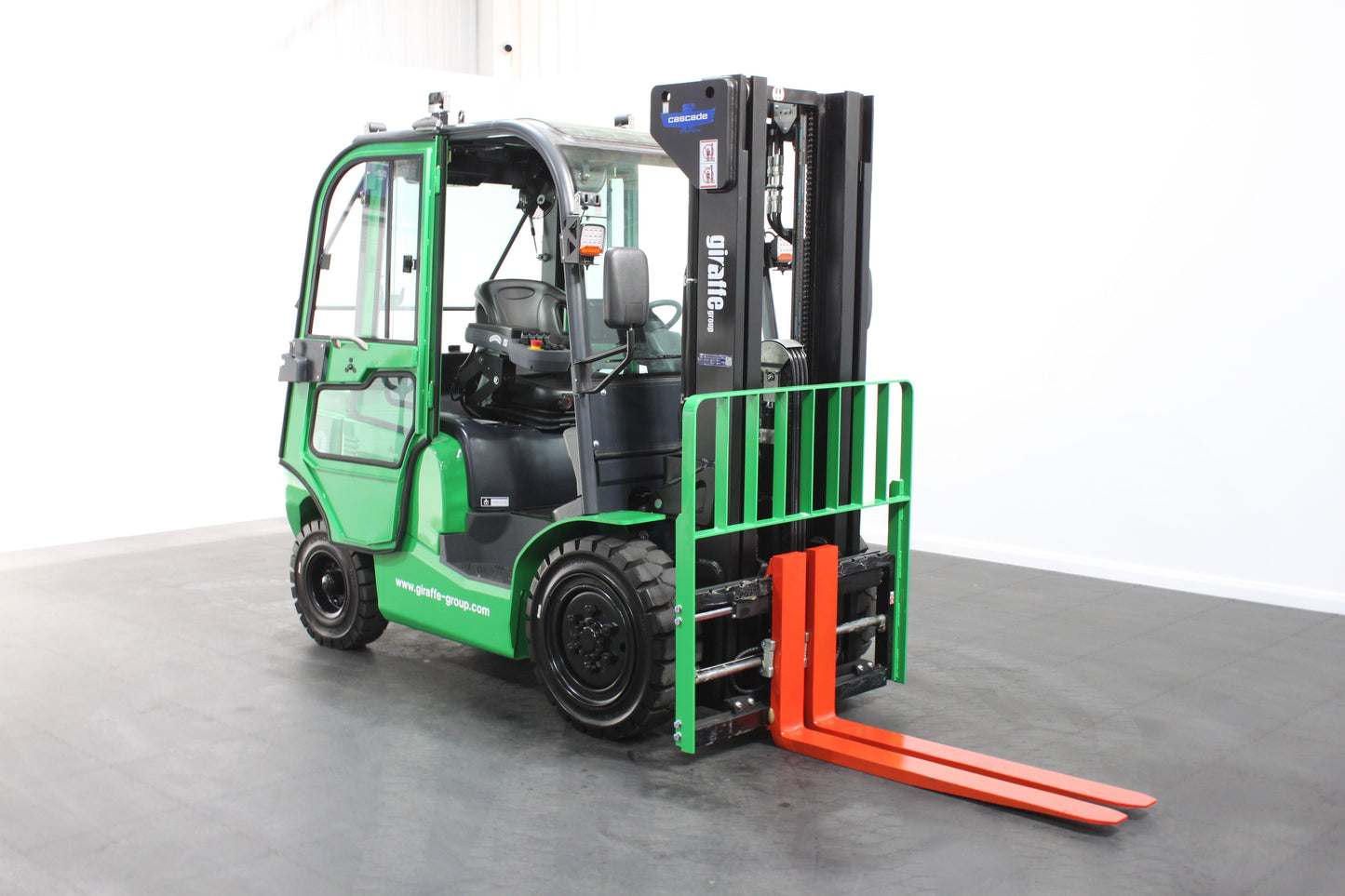 giraffe FD30 Premium Plus Adv Safety  | Full Cab Diesel Counterbalance  | 4-Wheel Forklift