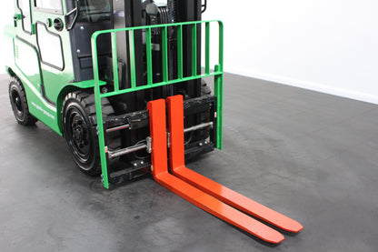 giraffe FD30 Premium Plus Adv Safety  | Full Cab Diesel Counterbalance  | 4-Wheel Forklift