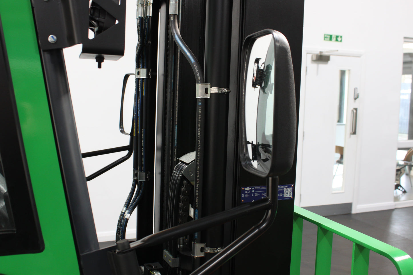 giraffe FD30 Premium Plus Adv Safety  | Full Cab Diesel Counterbalance  | 4-Wheel Forklift