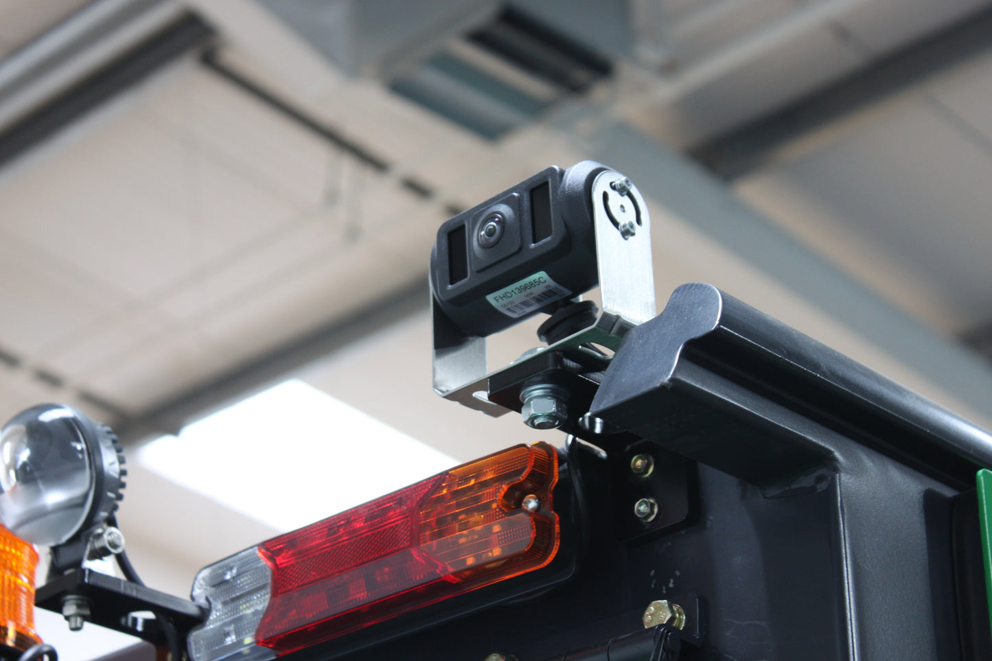 giraffe FD25 Premium Plus Advanced Pedestrian Safety | Full Cab Diesel Counterbalance | 4-Wheel Forklift