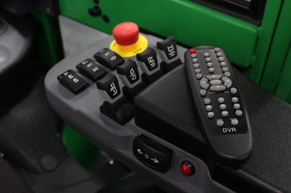 giraffe FD25 Premium Plus Advanced Pedestrian Safety | Full Cab Diesel Counterbalance | 4-Wheel Forklift