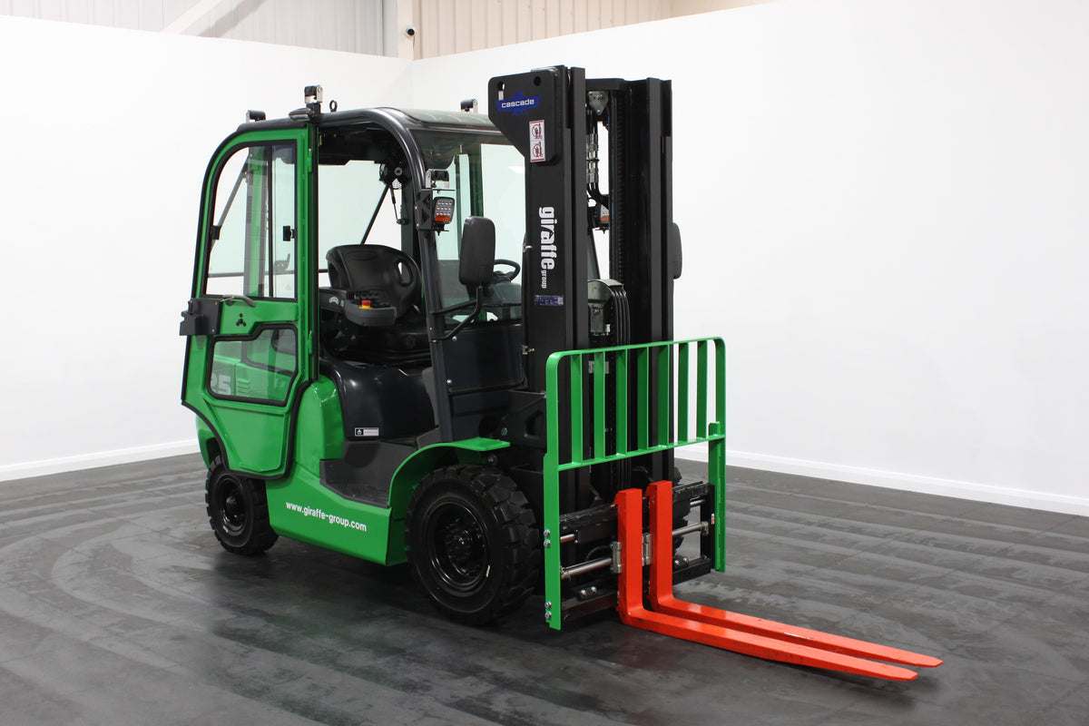 giraffe FD25 Premium Plus Advanced Pedestrian Safety | Full Cab Diesel Counterbalance | 4-Wheel Forklift