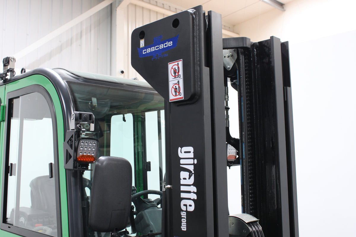 giraffe FD25 Premium Plus Advanced Pedestrian Safety | Full Cab Diesel Counterbalance | 4-Wheel Forklift