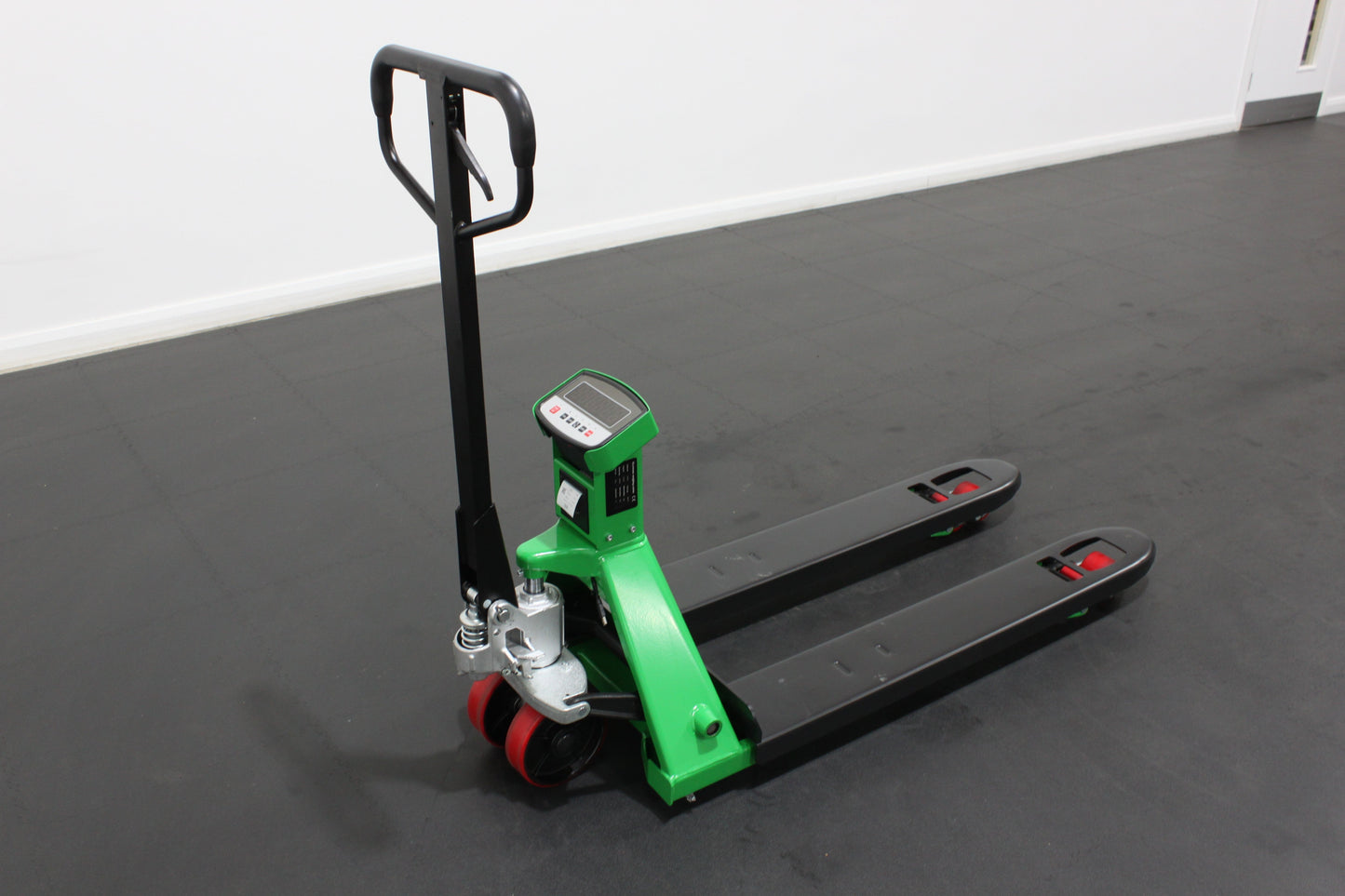 giraffe 2.0T - Manual Pallet Truck with Scales (EURO Spec 555X1150mm)