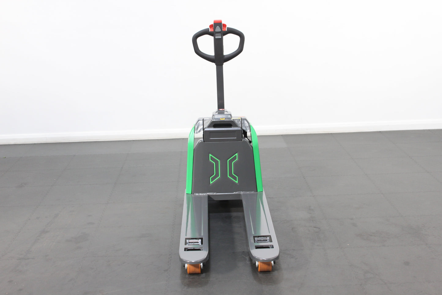 giraffe - 1.5T Lithium Powered Pallet Truck (EURO Spec 550x1150mm)