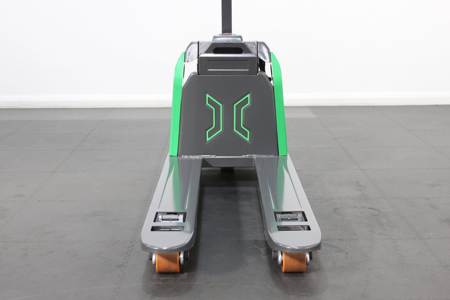 giraffe - 1.5T Lithium Powered Pallet Truck (EURO Spec 550x1150mm)