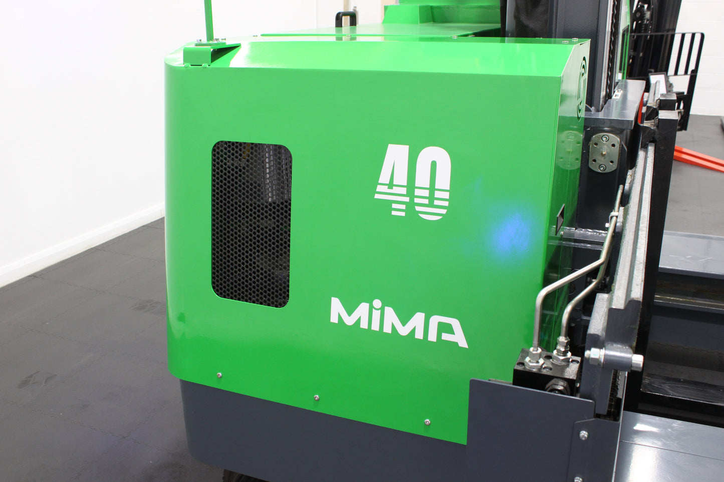 Mima MQC40 - Multidirectional Full cab 5.5M