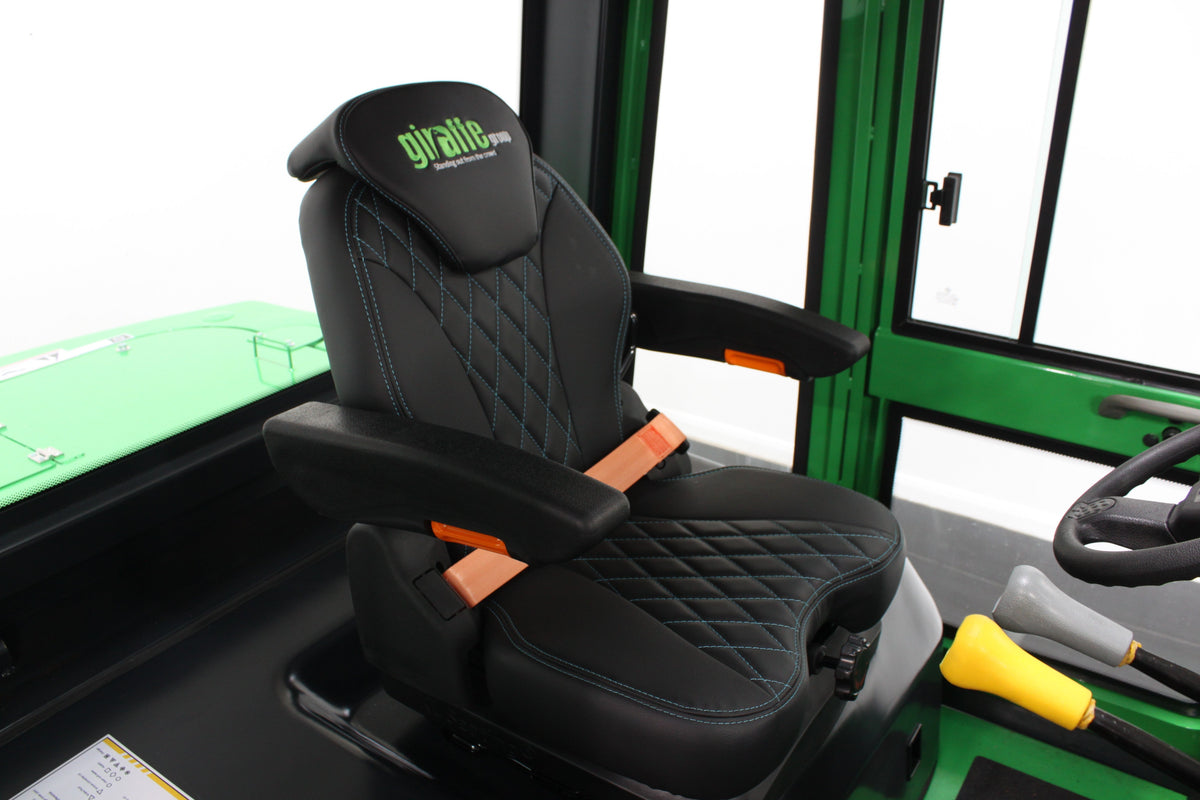 giraffe GBL70 | Full Cab Lithium Electric Counterbalance  | 4-Wheel Forklift