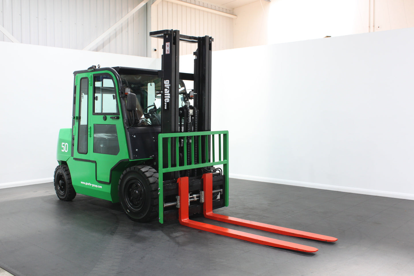 giraffe FD50 Premium| Full Cab Diesel Counterbalance | 4-Wheel Forklift