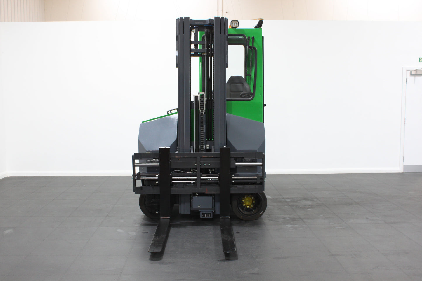 Mima mqk30 - Multidirectional counterbalance forklift