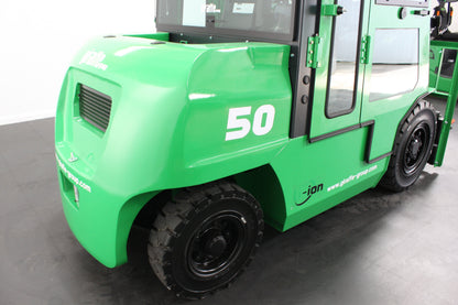 giraffe GBL50 Premium Plus Advanced Pedestrian Safety | Full Cab Lithium Electric Counterbalance  | 4-Wheel Forklift