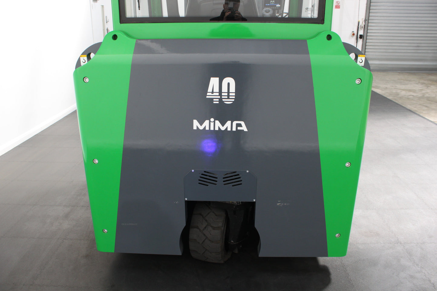 Mima mqk40 multi-directional electric forklift full cab