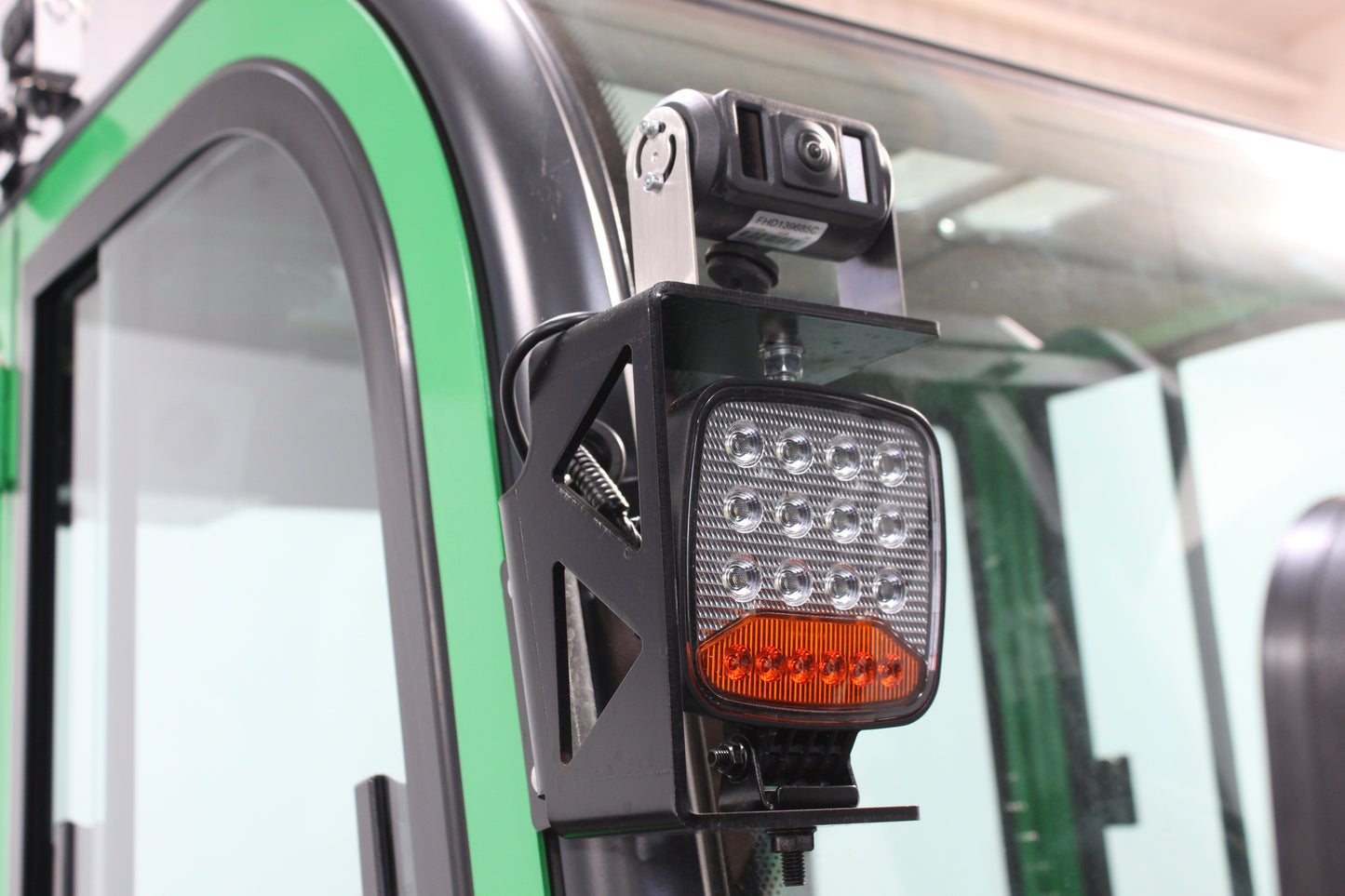 giraffe GBL40 Premium Plus Advanced Pedestrian Safety | Full Cab Lithium Electric Counterbalance  | 4-Wheel Forklift