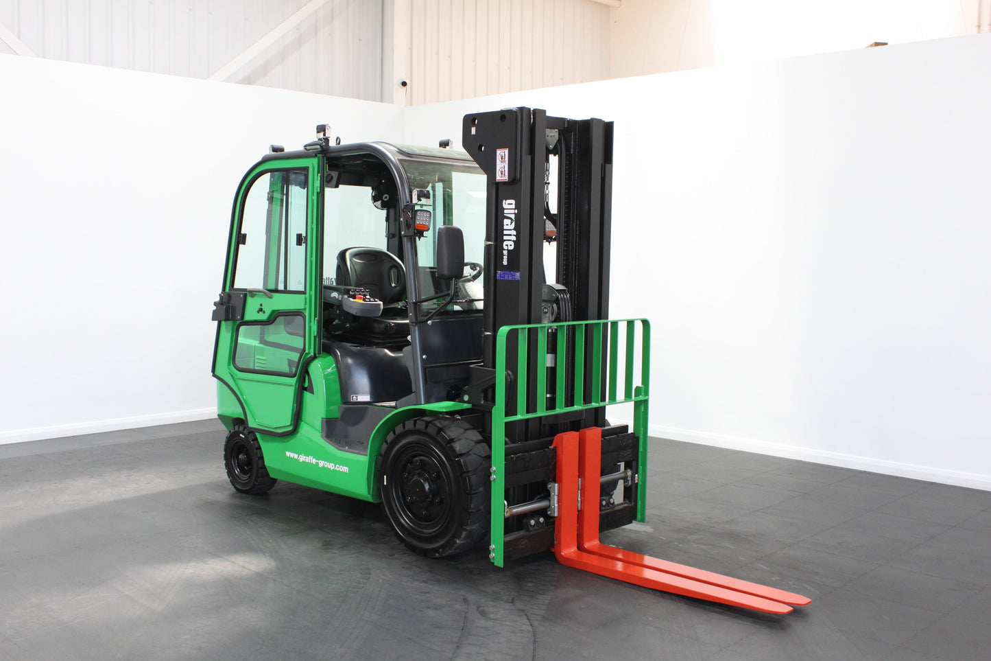 giraffe GBL40 Premium Plus Advanced Pedestrian Safety | Full Cab Lithium Electric Counterbalance  | 4-Wheel Forklift