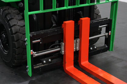 giraffe GBL25 Premium Plus ADV Safety | Full Cab Lithium Electric Counterbalance | 4-Wheel Forklift