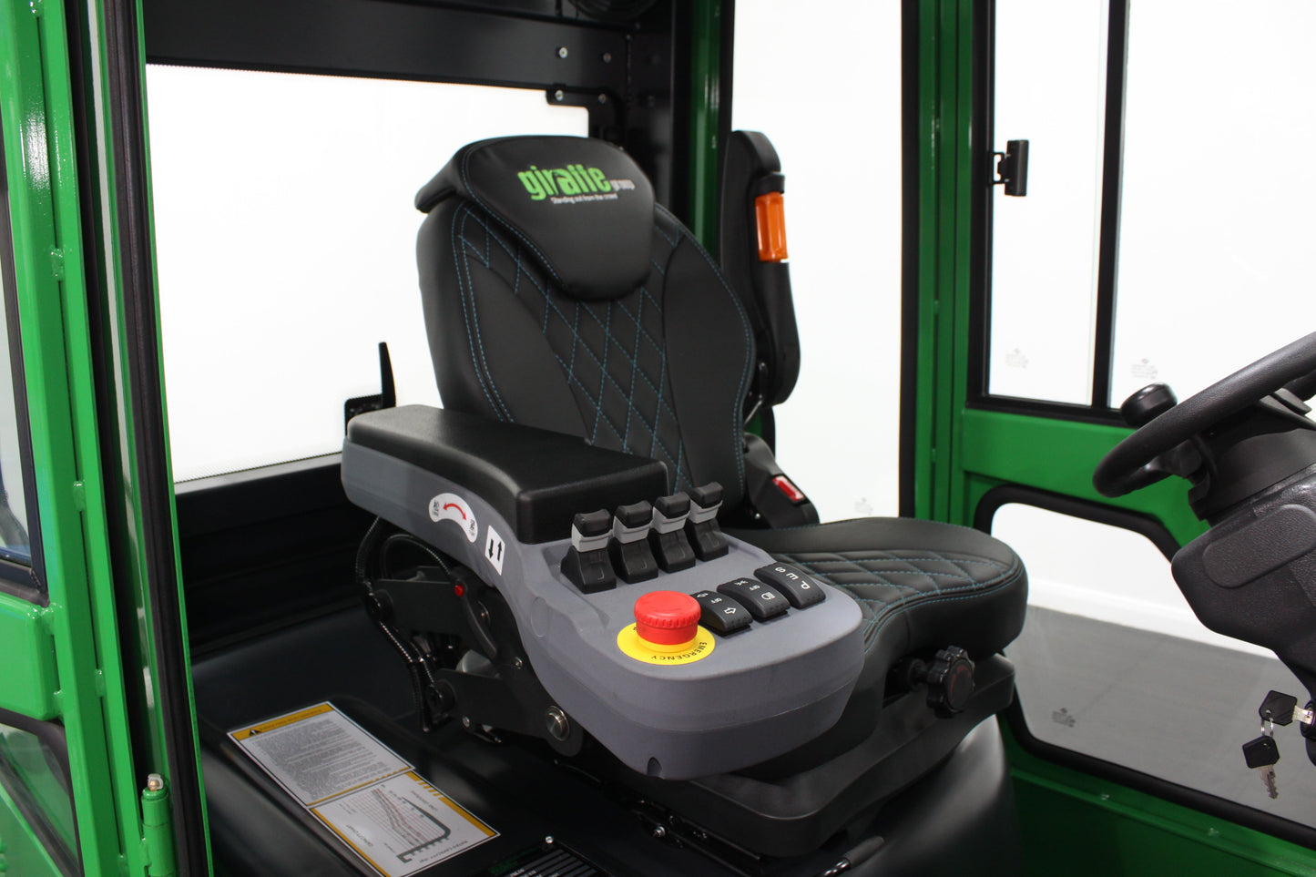 giraffe GBL25 Premium Plus ADV Safety | Full Cab Lithium Electric Counterbalance | 4-Wheel Forklift