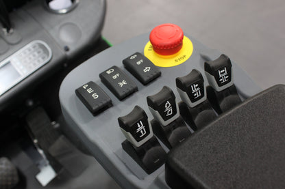 giraffe GBL25 Premium Plus ADV Safety | Full Cab Lithium Electric Counterbalance | 4-Wheel Forklift