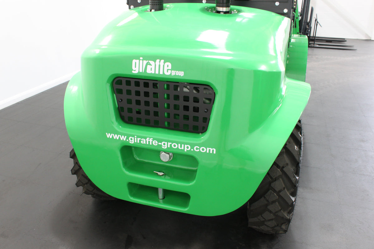 giraffe CPCD35-2WD - Full cab - Rough terrain forklift