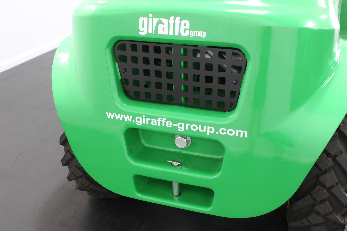 giraffe CPCD35-4WD - Full cab - Rough terrain forklift