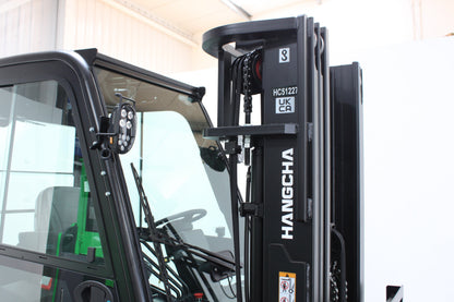 Hangcha XE430T 3.0T | Full Cab Lithium Counterbalance | 4-Wheel Forklift