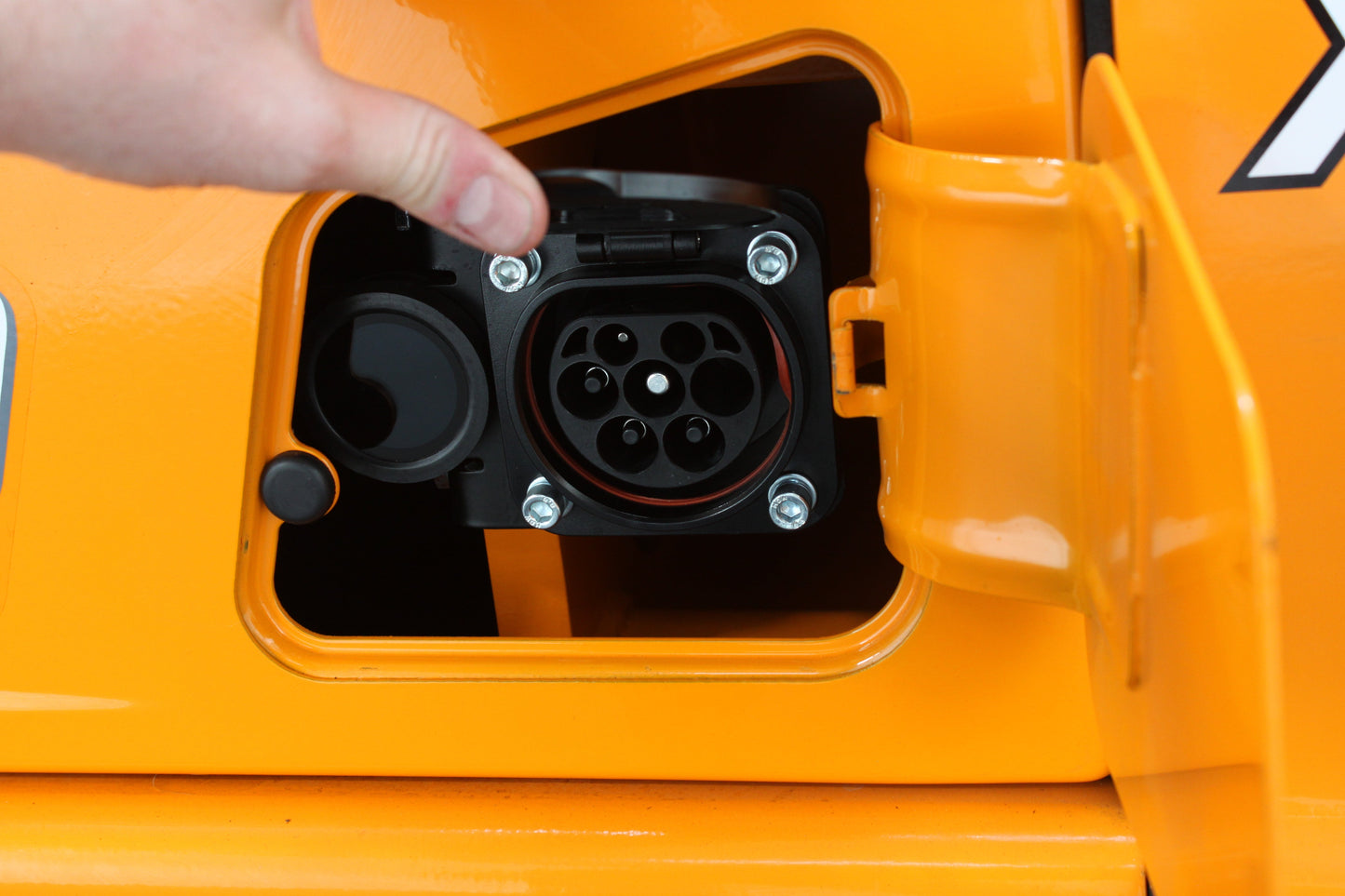 Hangcha XE435T 3.5T | Full Cab Lithium Counterbalance | 4-Wheel Forklift